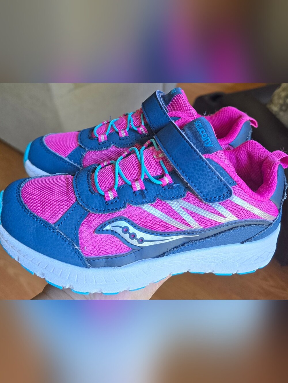 Sz 2 Little Girl's SAUCONY DASH Navy/Pink Bungee Lace/Adjustable Strap